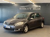 Toyota Auris 1.4 D-4D Plus / Nybesiktigad / Dragkrok