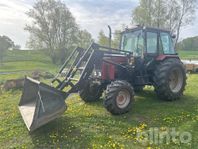Traktor BELARUS 820 - Lastare & Skopa