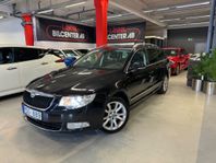 Skoda Superb 2.0 TDI 4x4 Aut 2 ägare Drag Navi Panorama SoV