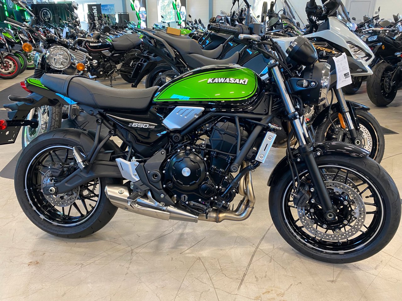Kawasaki Z650 RS "omgående le...