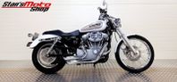 Harley-Davidson Sportster XL883 Custom Vance&Hines