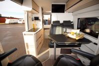 Adria *5.99m*Solceller*Dragkrok*Nya 140hk Euro6*1 ägare