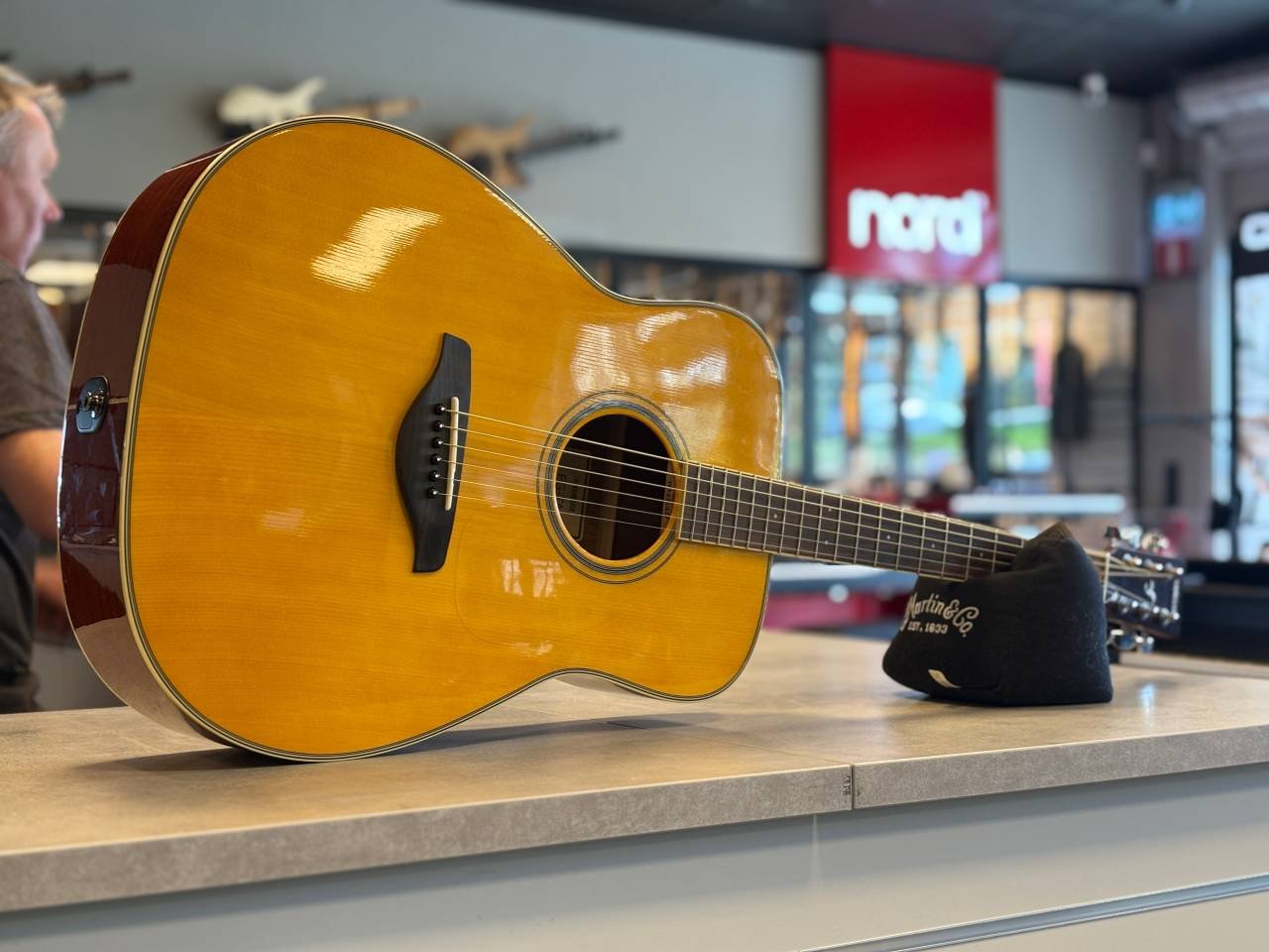 Yamaha FG-TA Transacoustic
