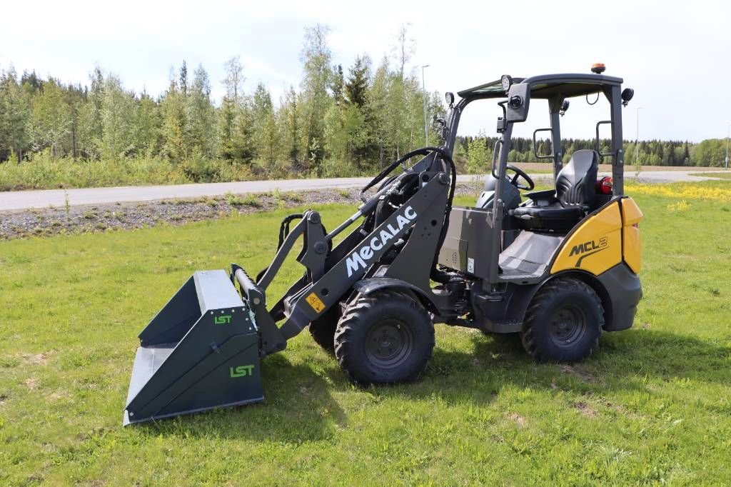 Mecalac MCL2