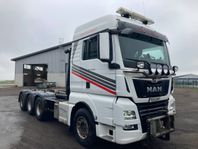 MAN TGX 35.500 Tridem Lastväxlare Plogutrustad.