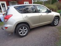 Toyota RAV4 2.2 D-4D 4x4 Euro 4 NYSERVAD/FINANS/INBYTE/BRA S