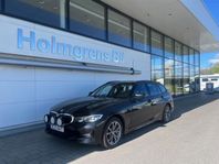 BMW 330e 3,95% ränta xDrive Touring Model Sport Navi PDC LED