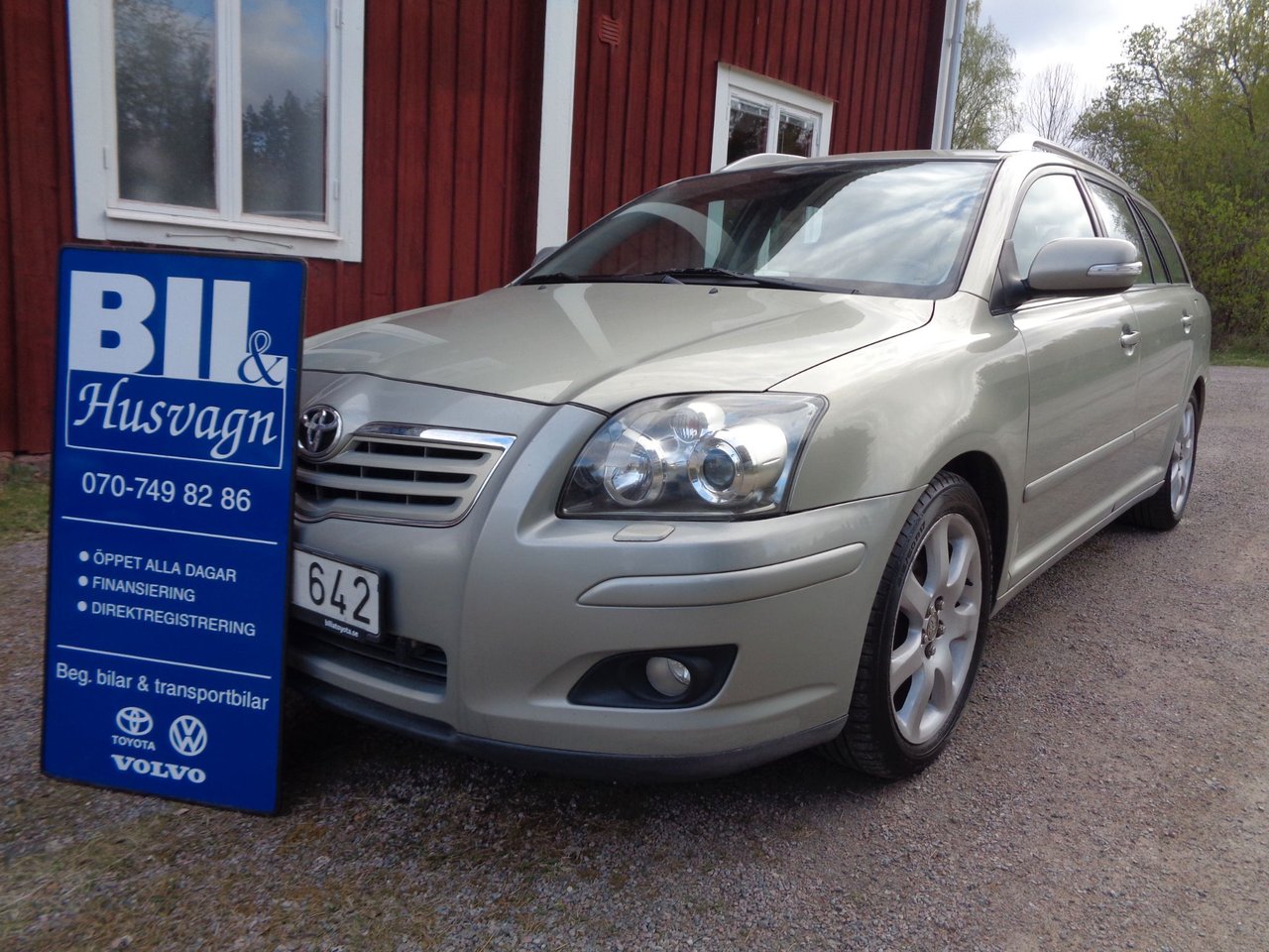 Toyota Avensis Kombi 2.0 NYBE...