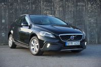 Volvo V40 Cross Country D3 Momentum|Panorama|Värmare|Keyless