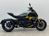Ducati Diavel 1260 S Akrapovic Black & Steel