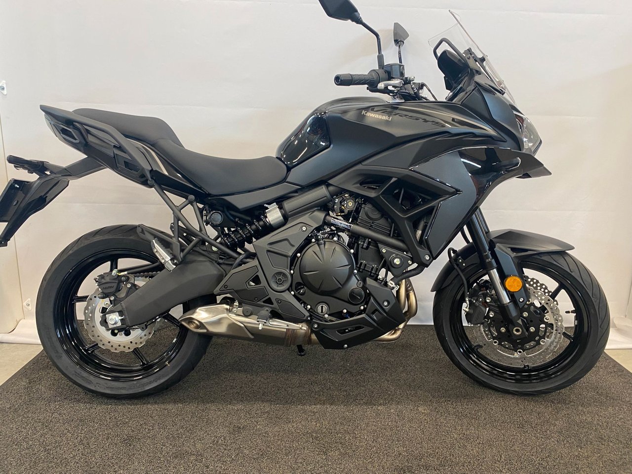 Kawasaki Versys 650 "omgående...