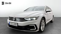 Volkswagen Passat GTE DSG Executive/P-värmare/Läder