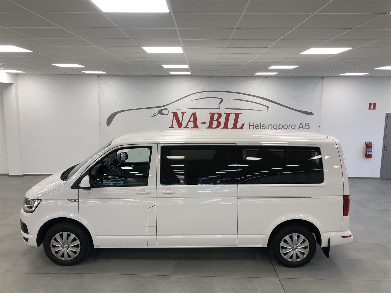 Volkswagen Caravelle T30 Tran...