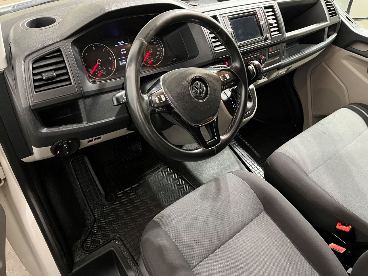 Volkswagen Transporter T30 2.0 TDI BMT 4Motion DSG Sequential, 150hp, 2019