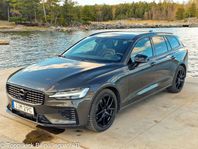 Volvo V60 T6 AWD R-Design H/K-ljud Pano. HUD P-värmare Moms