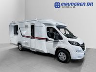 LMC 700 Cruiser Sport Queenbed AUTOMAT Solcell Cykelställ