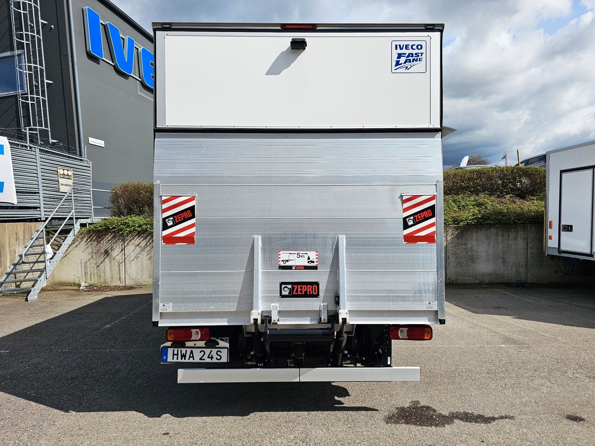 Iveco Daily 35-160 Chassi Cab 2.3 JTD Hi-Matic, 156hk, 2024