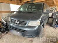 Lätt lastbil Volkswagen Transporter Skåp 2.5 TDI