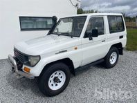 Lätt lastbil Toyota Land Cruiser J7 3.0D