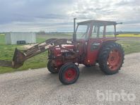 Traktor VOLVO-BM T 430 Ålö lastare och 2 redskap