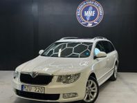 Skoda Superb Kombi 2.0 TDI Elegance/ Pano/ P-sensorer/ Drag
