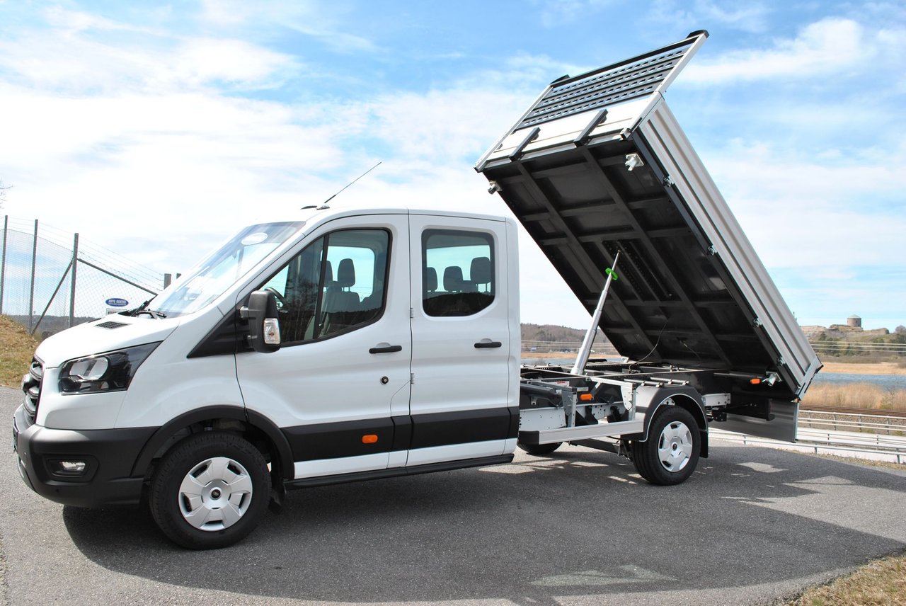 Ford Transit 165hk D-Hytt med...