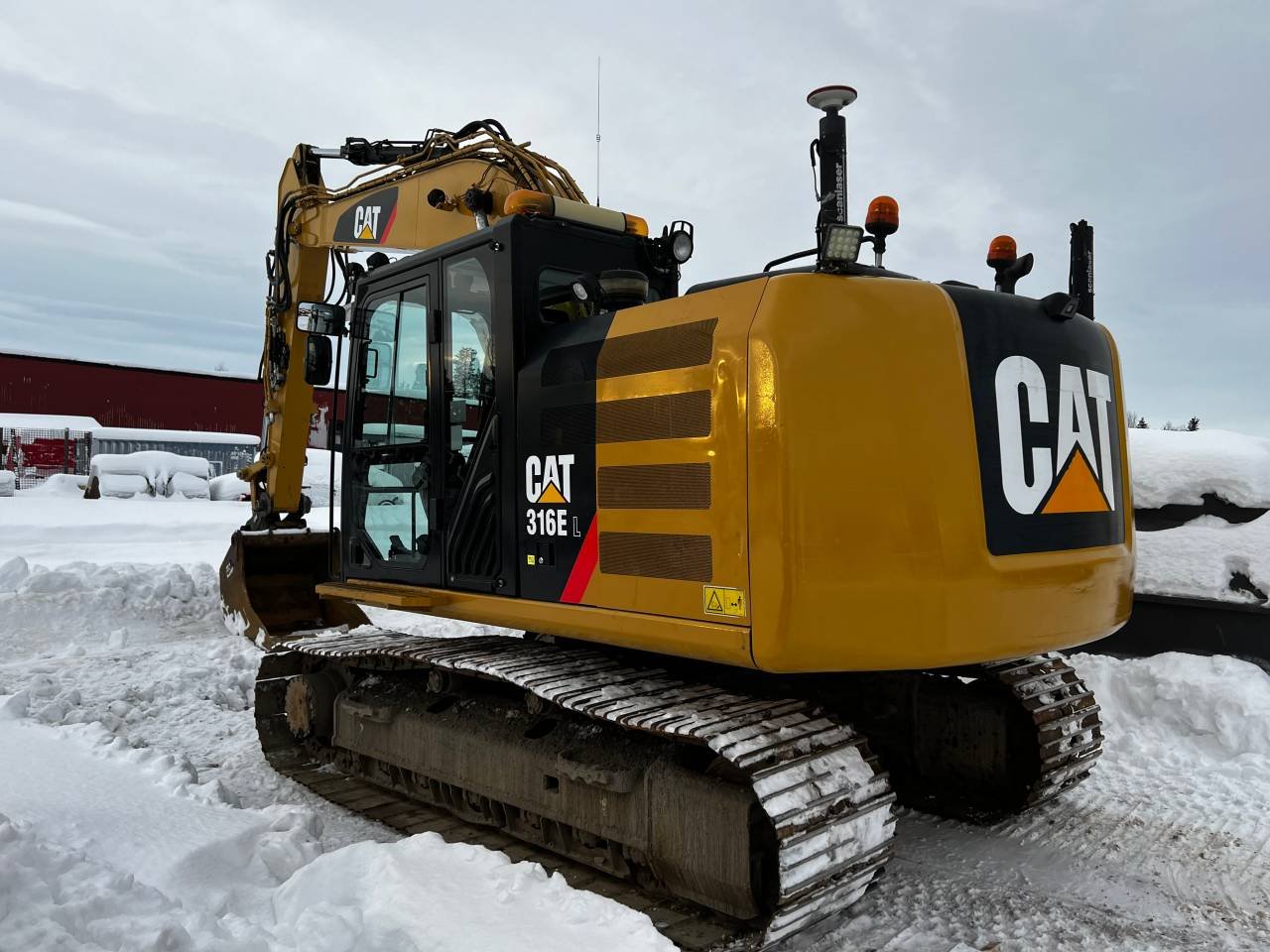 Uthyres / säljes Grävare Cat ...