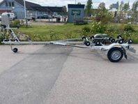 Tiki BX750-LW PRO / NYHET! / Bladfjädring, multirullar, LED
