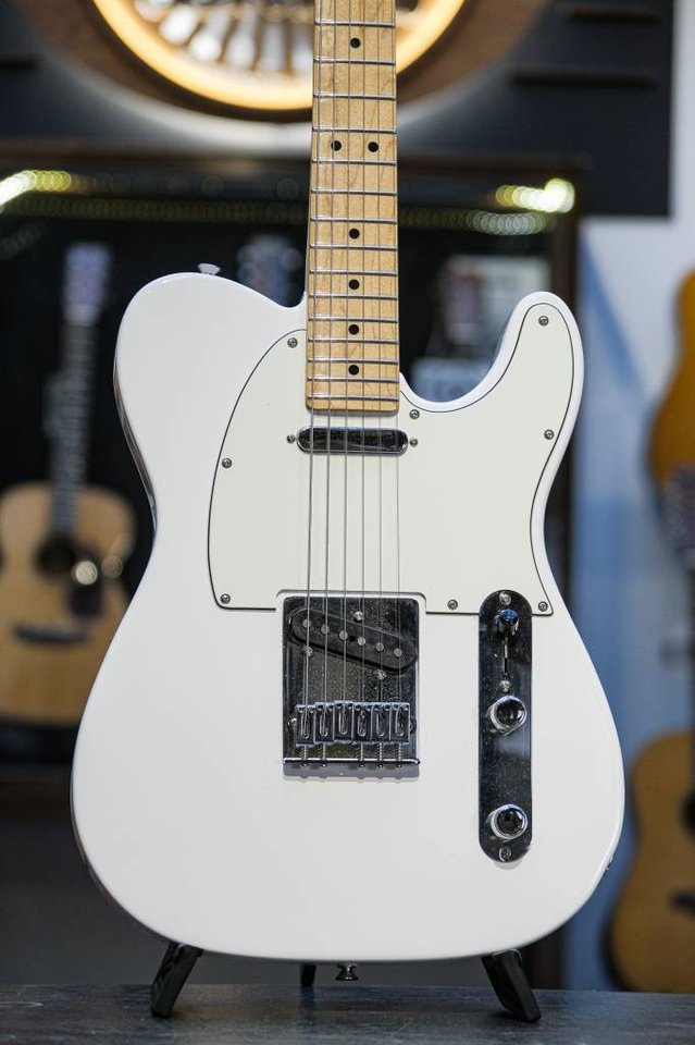 2022 Fender Player Telecaster...