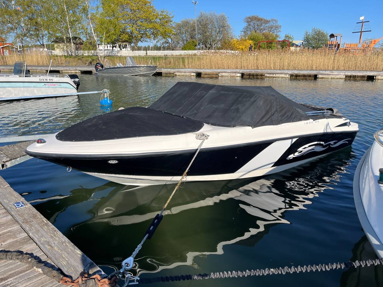 MAXUM 1800MX Mercruser 3.0l -...