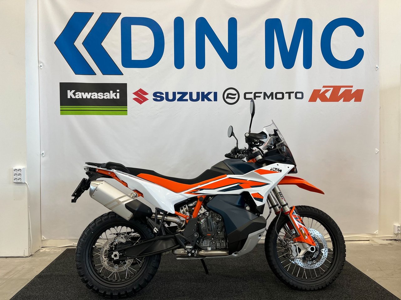 KTM 890 ADVENTURE R "För omgå...