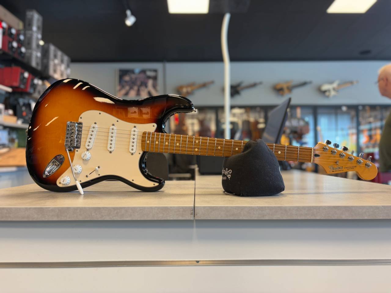 Fender Standard Stratocaster ...