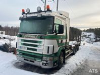 Scania R144 specialbyggd för maskintransport