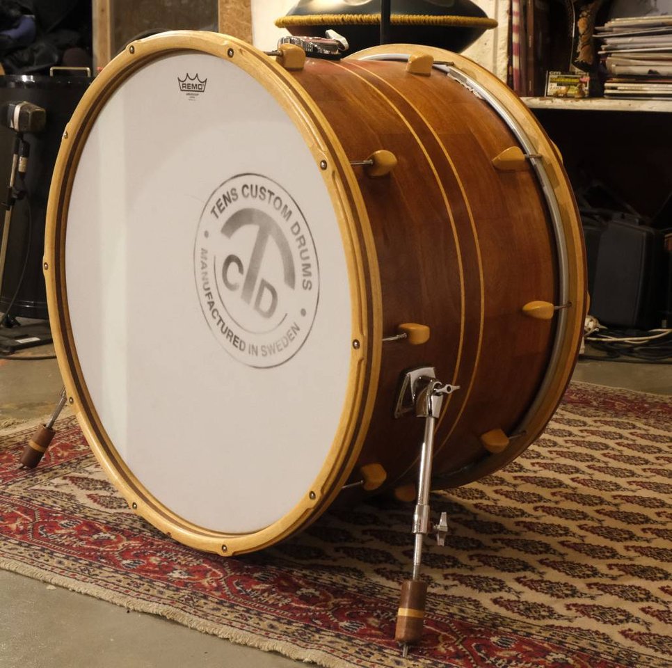 Tens Custom drums 26" Bastrumma