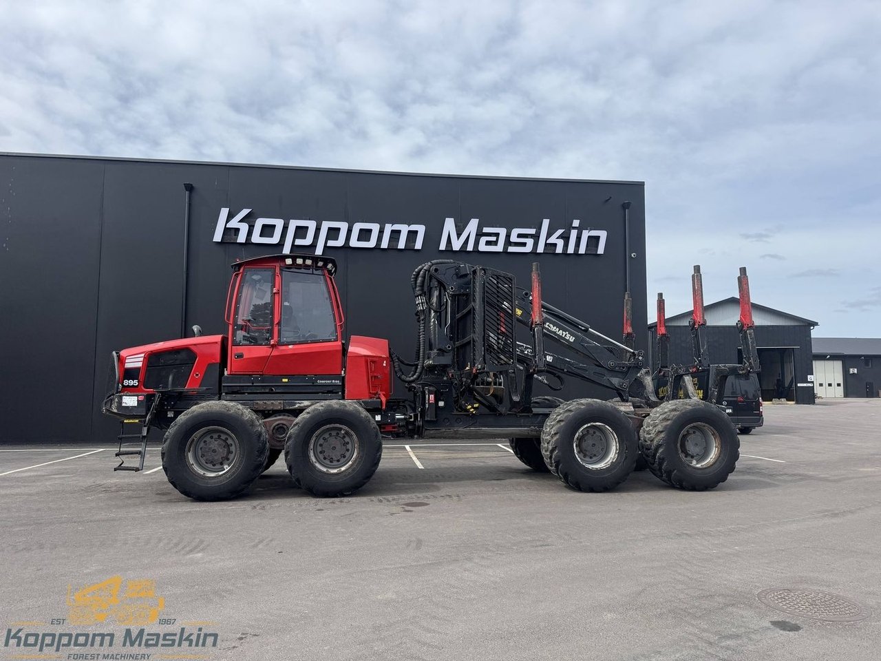 Komatsu 895, 15600h - Skotare