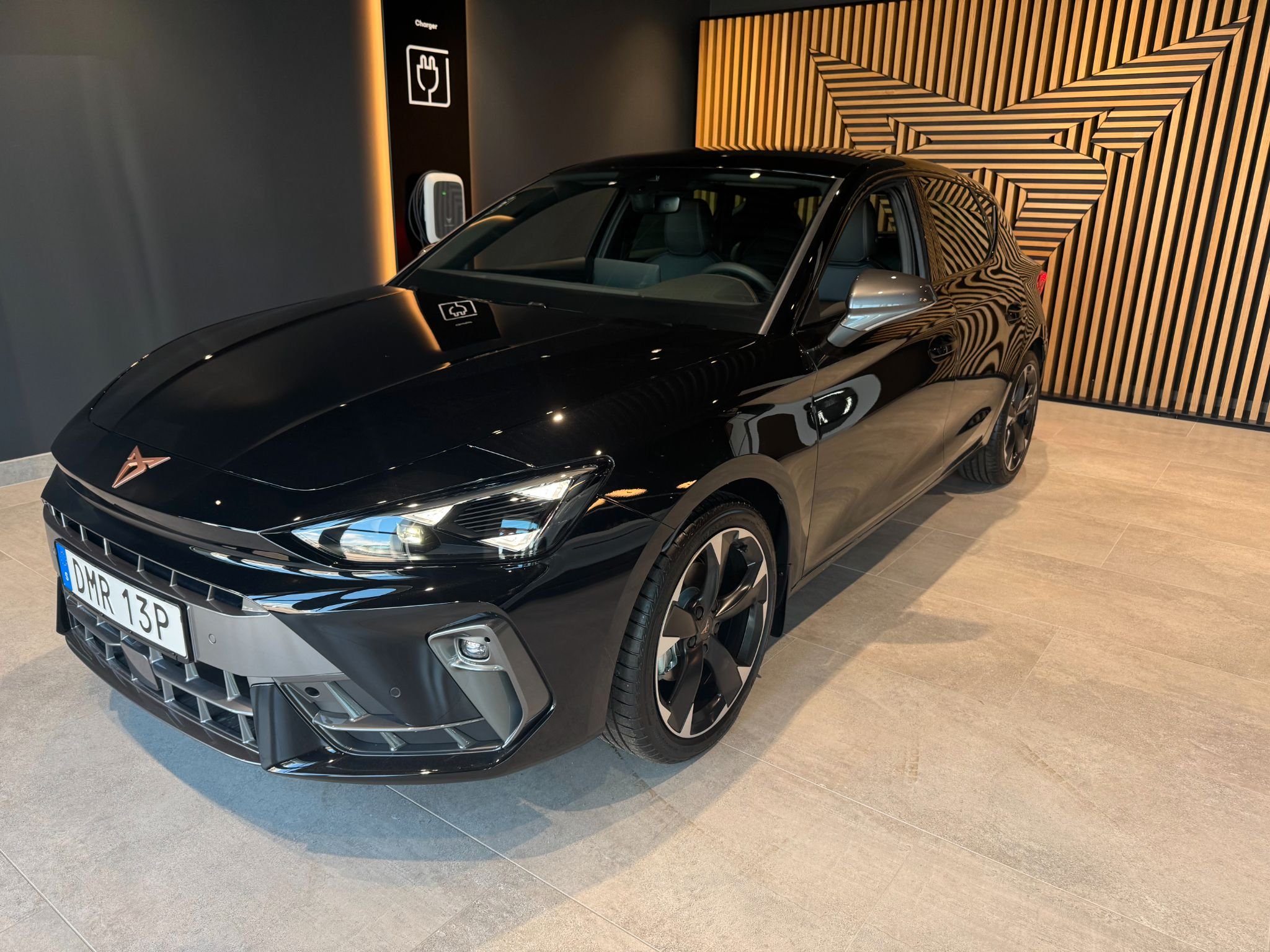 CUPRA Leon 1.5 eTSI DSG Sekventiell, 150hk, 2025