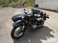 Ural Sportsman med sidovagn
