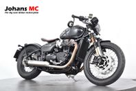 Triumph Bonneville Bobber TFC ABS, Nyservad
