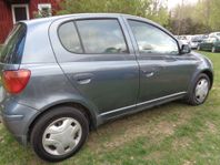 Toyota Yaris 5D 1.3 VVT-i NYBES U.A./DRAG/MVG/FINANS/INBYTE
