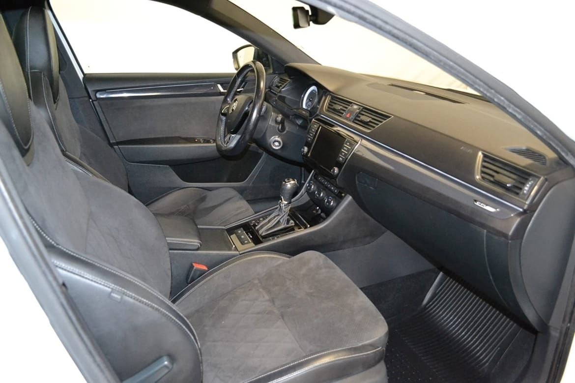 Škoda Superb Stasjonsvogn 2.0 TDI 4x4 SCR DSG sekvensiell, 6-trinn, 190hk, 2017