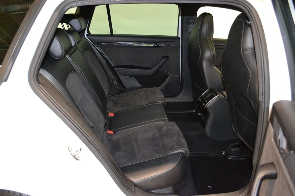 Škoda Superb Stasjonsvogn 2.0 TDI 4x4 SCR DSG sekvensiell, 6-trinn, 190hk, 2017