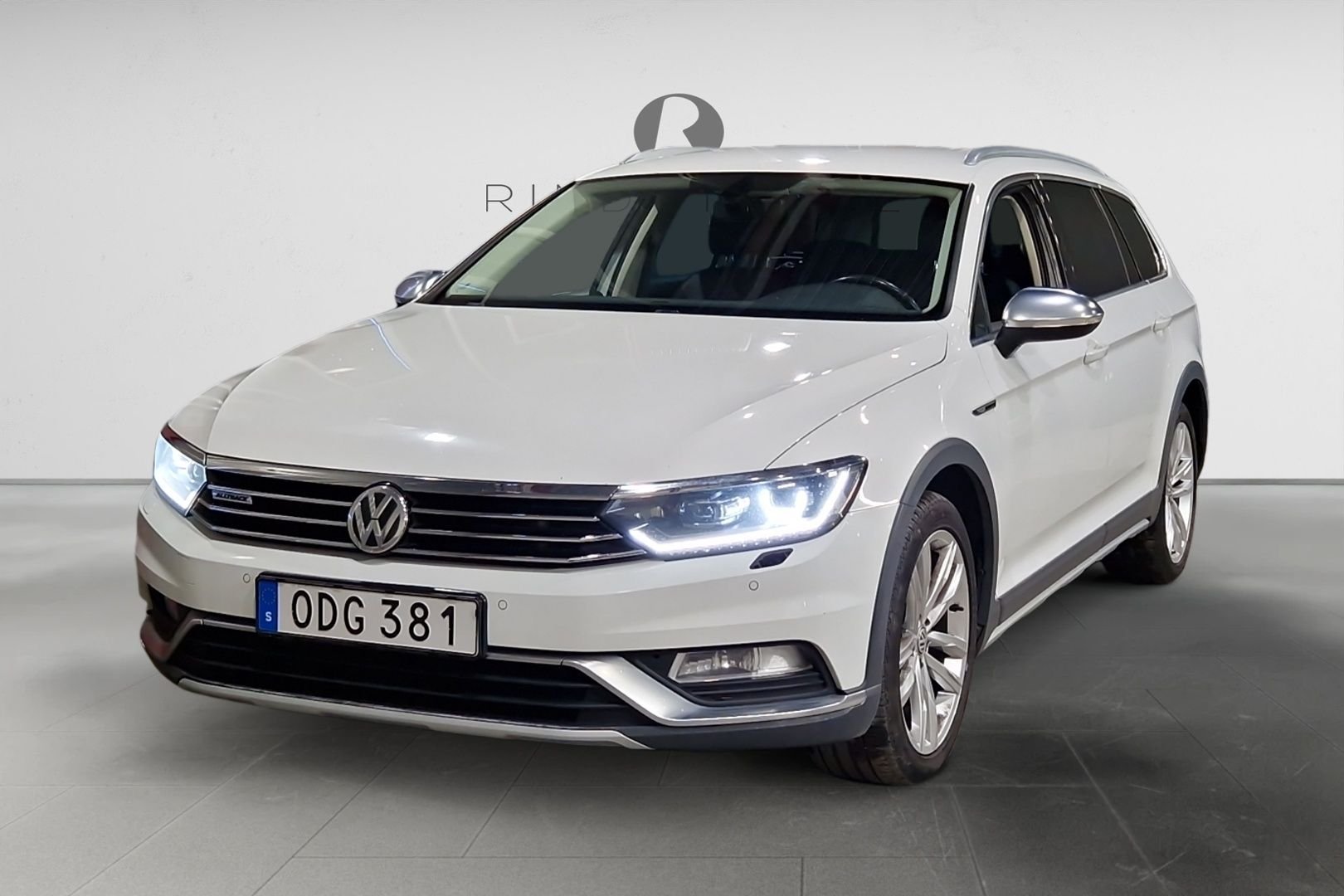 Volkswagen Passat Alltrack 2.0 TDI DPF SCR BMT 4Motion DSG Sekventiell, 240hk, 2017