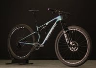 SPECIALIZED EPIC 8 PRO / MEDIUM / DEMO