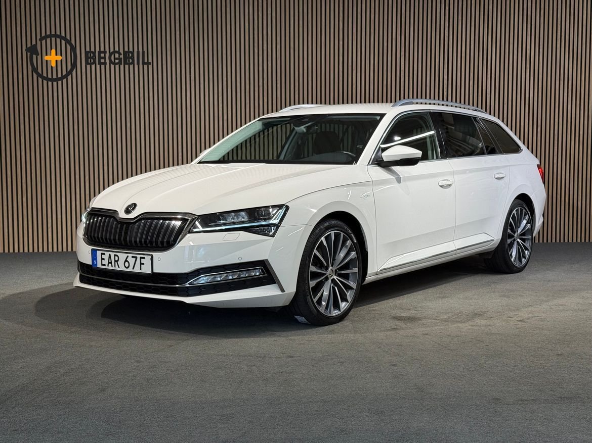 Škoda Superb iV Kombi 1.4 Plug-in Hybrid DSG Sekventiell, 218hk, 2021
