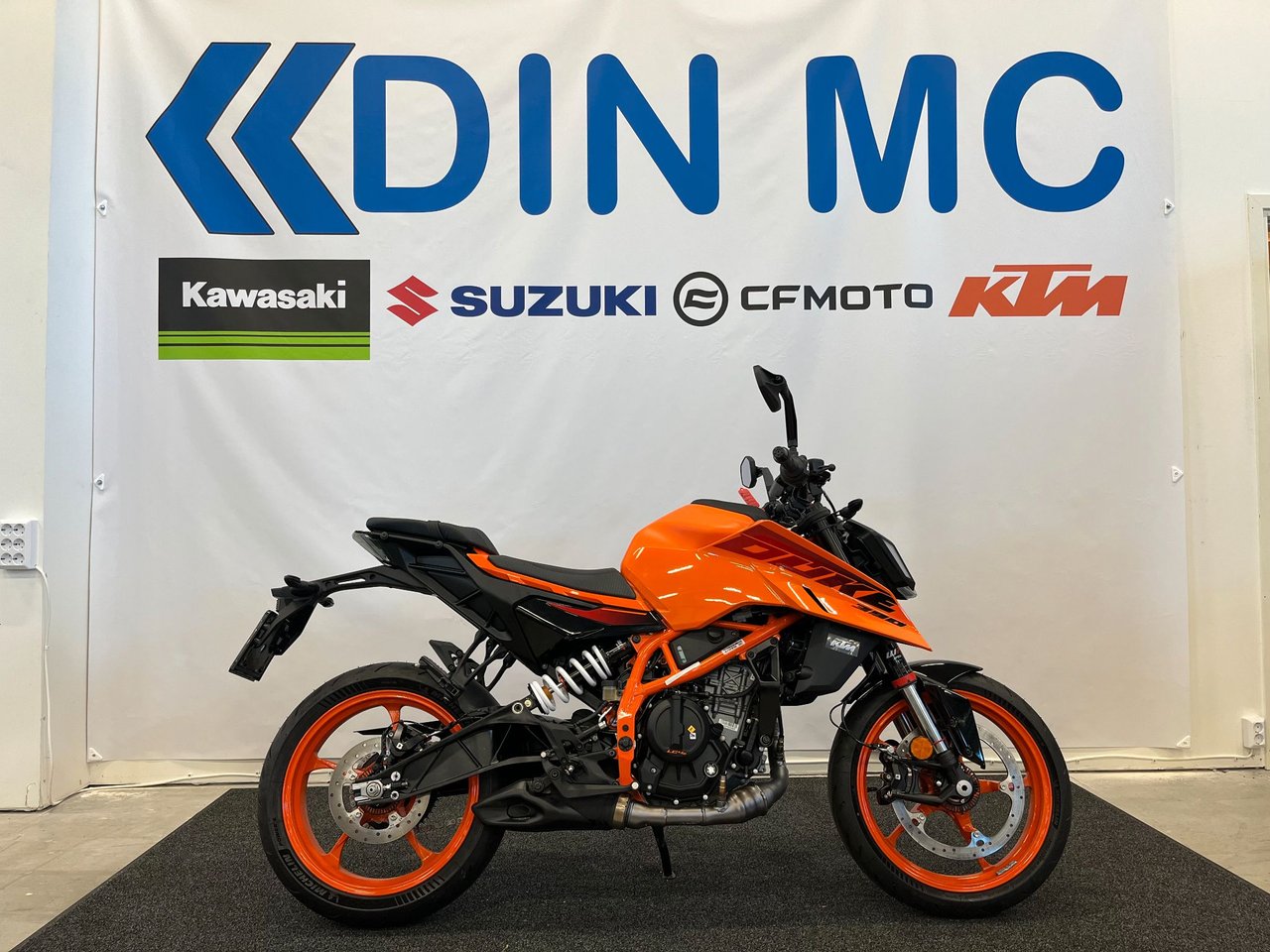 KTM 390 DUKE "För omgående le...