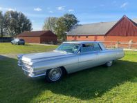Cadillac Coupe de Ville 6,4 V-8 OHV Hydra-Matic 330 hk