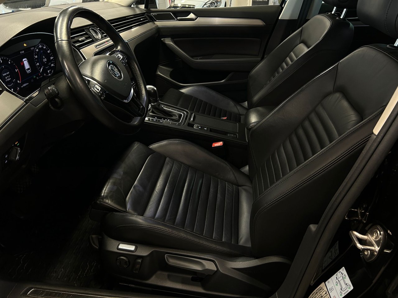 Volkswagen Passat Variant 2.0 TDI DPF SCR 4Motion DSG Sequential, 190hp, 2019