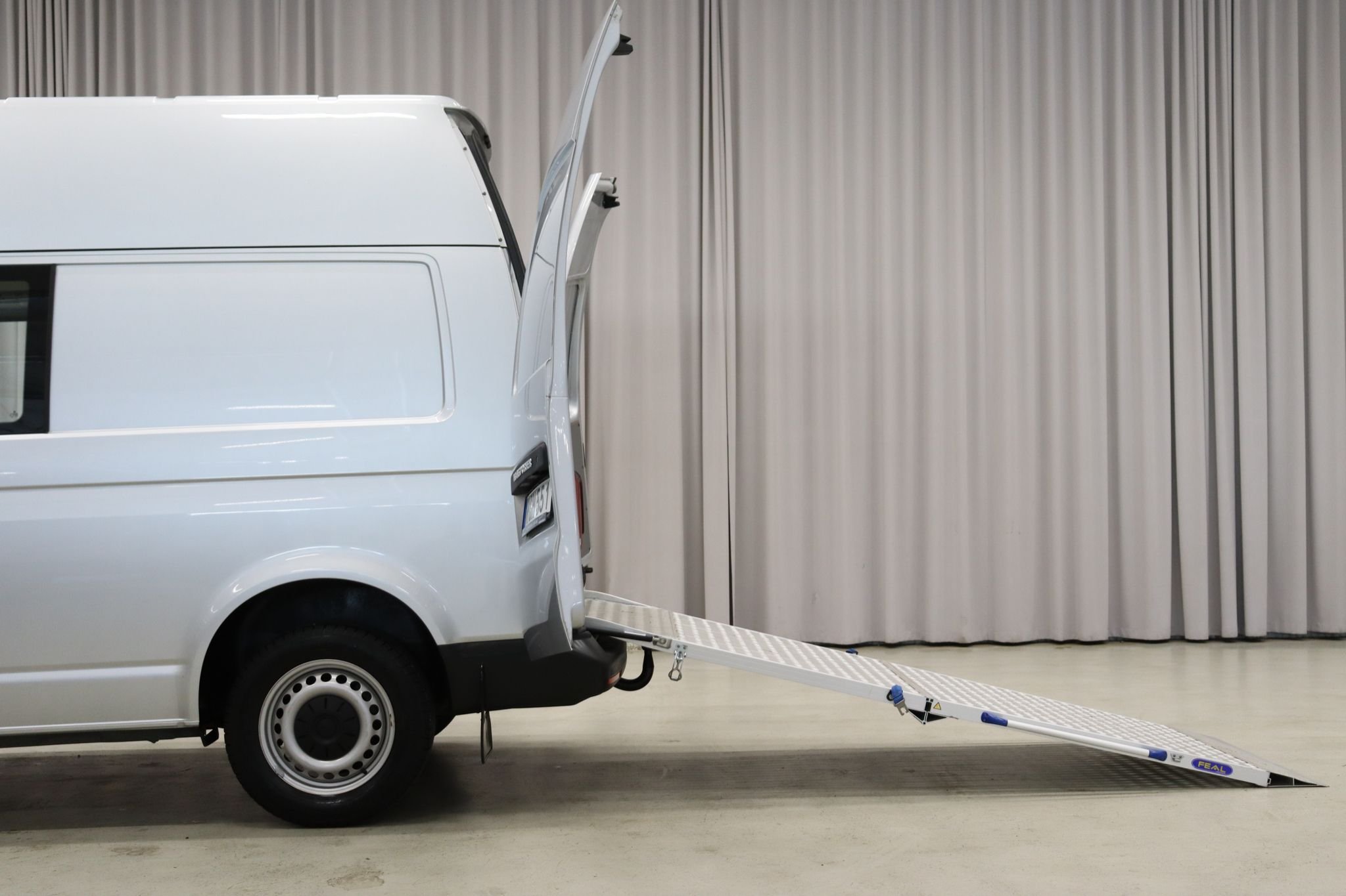 Volkswagen Transporter T30 2.0 TDI SCR DSG Sekventiell, 150hk, 2022