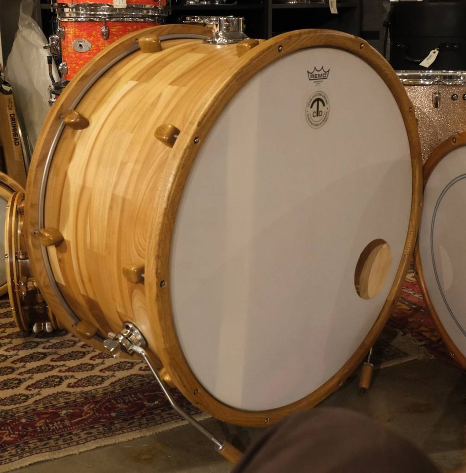Tens Custom drums 28" Bastrumma