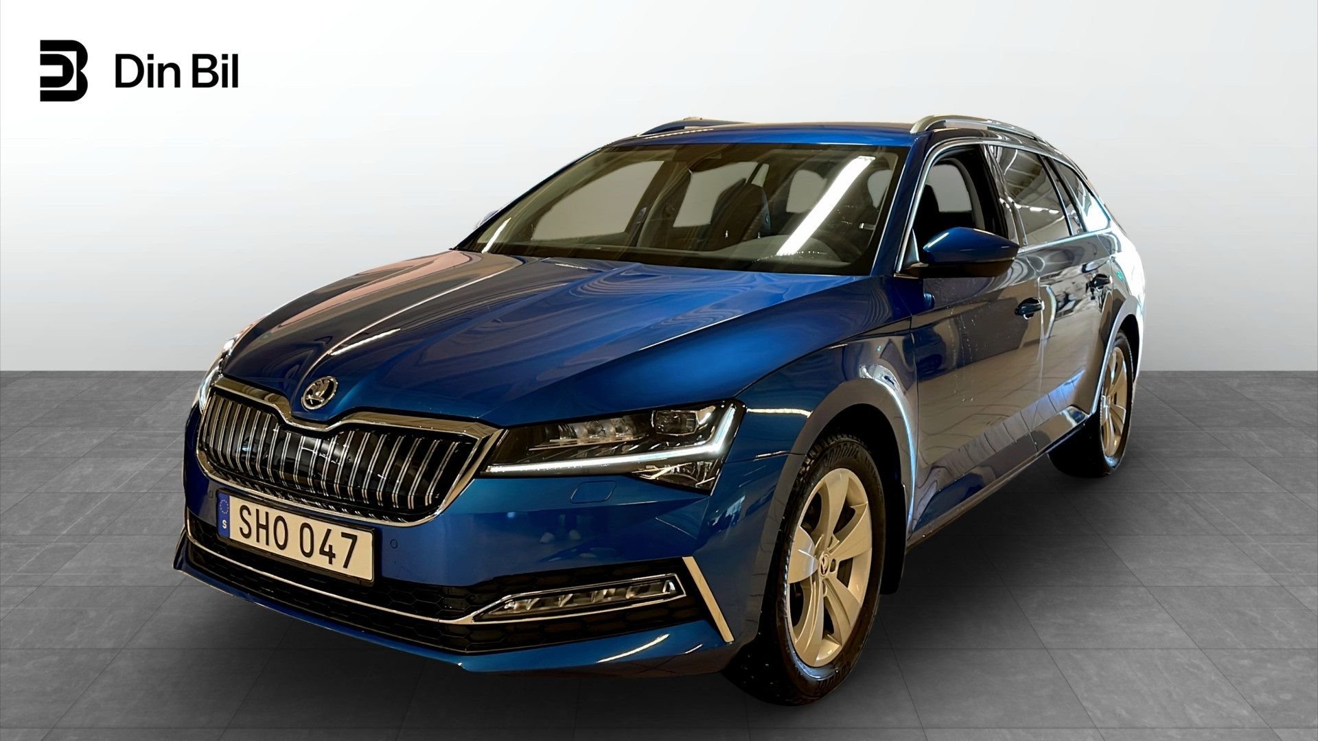 Škoda Superb iV Kombi 1.4 Plug-in Hybrid DSG Sekventiell, 218hk, 2024